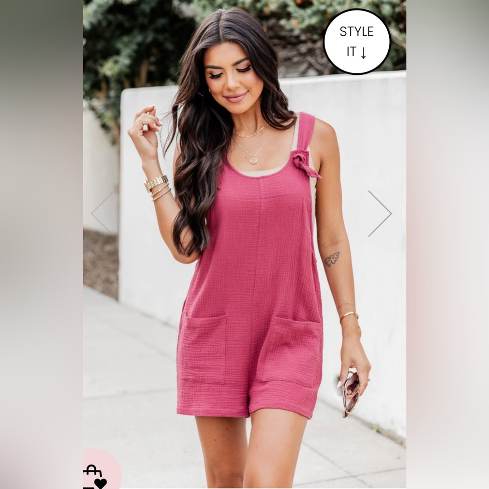 New! PINK LILY Remember This Feeling Berry Gauze Knotted Romper Size Small